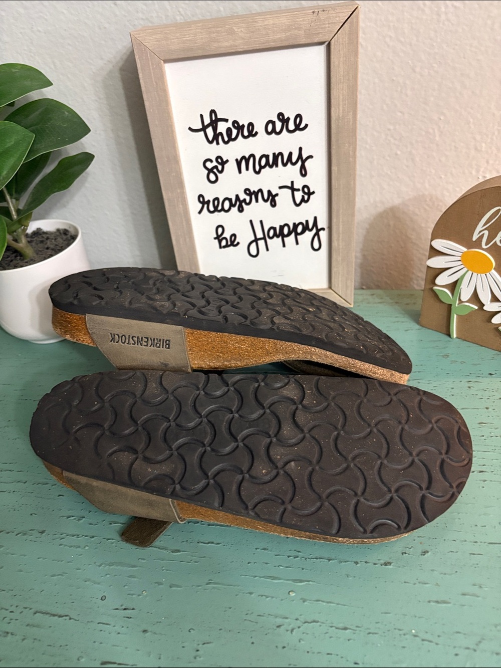 Birkenstock Olive Brown Leather Toe-Post Sandals - Picture 5 of 5